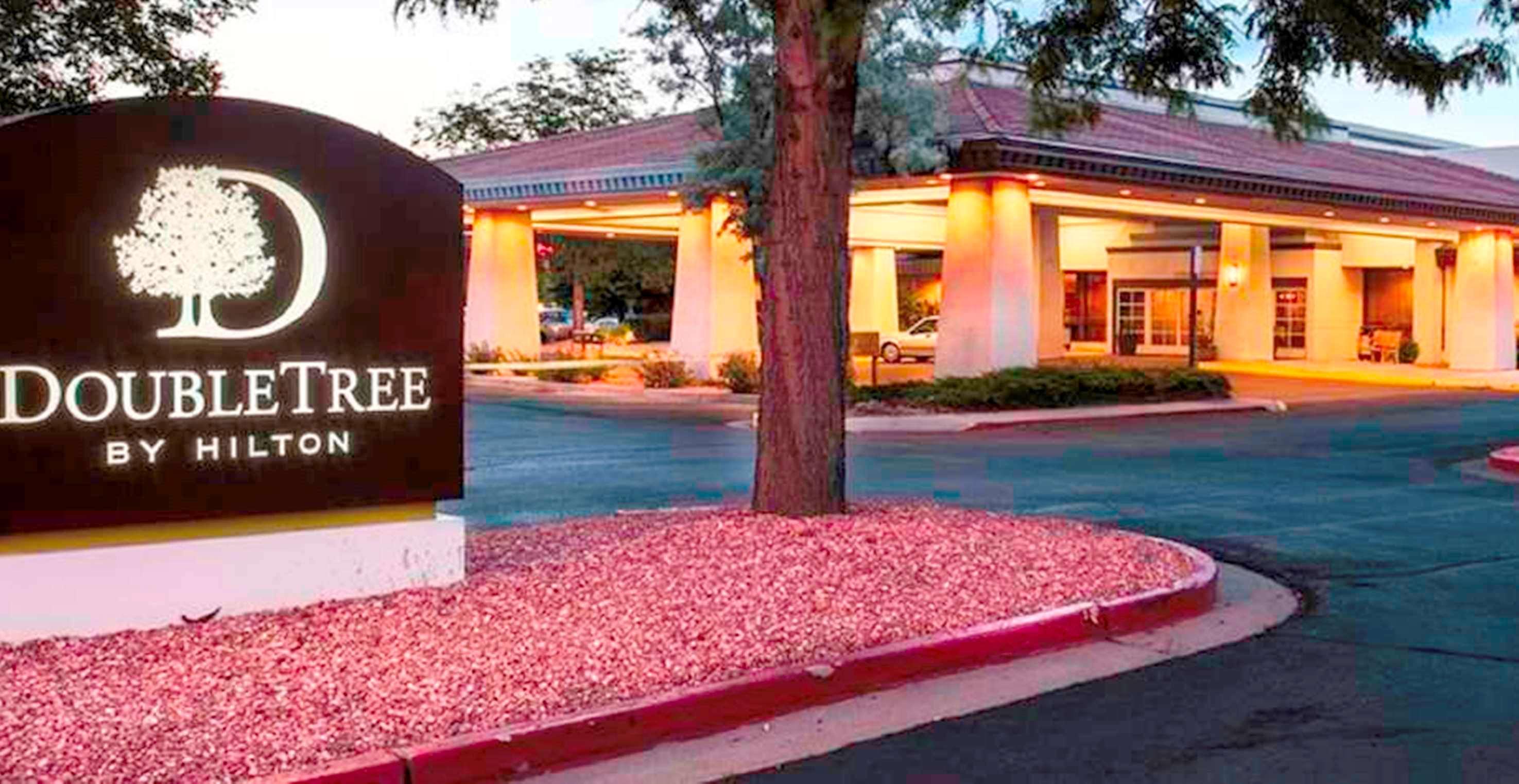 Doubletree By Hilton Colorado Springs Hotel Eksteriør billede