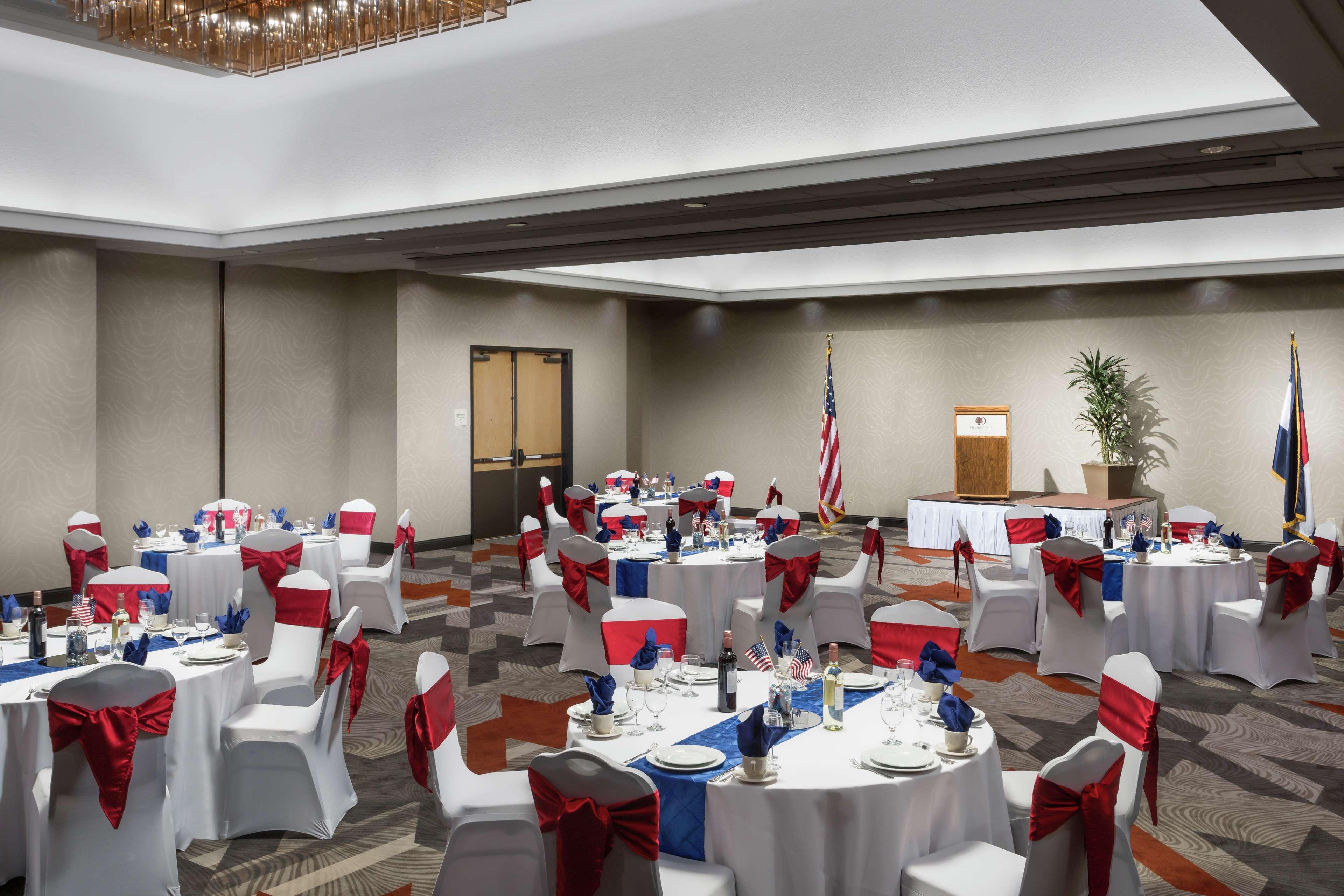 Doubletree By Hilton Colorado Springs Hotel Eksteriør billede