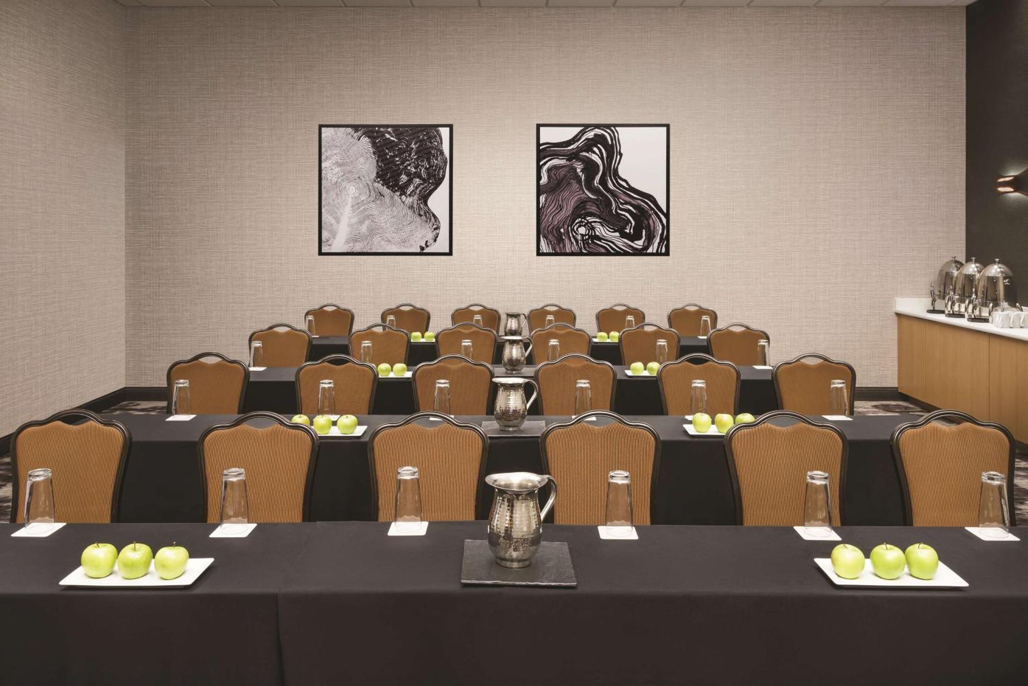 Doubletree By Hilton Colorado Springs Hotel Eksteriør billede