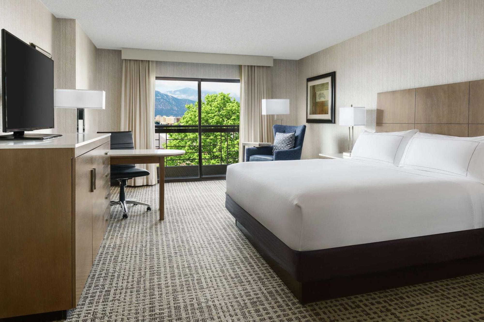 Doubletree By Hilton Colorado Springs Hotel Eksteriør billede